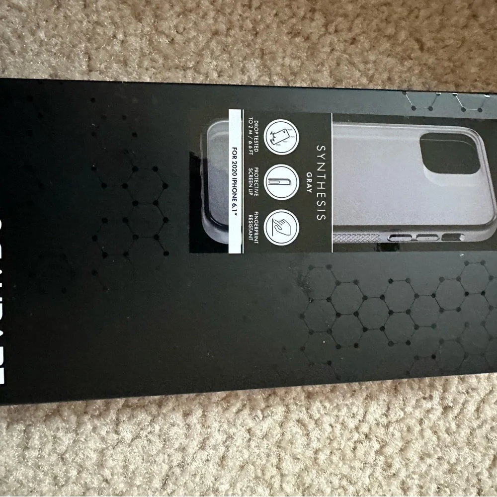 2 phone cases and 1 glass screen protector (for iPhone 12/12 pro)
